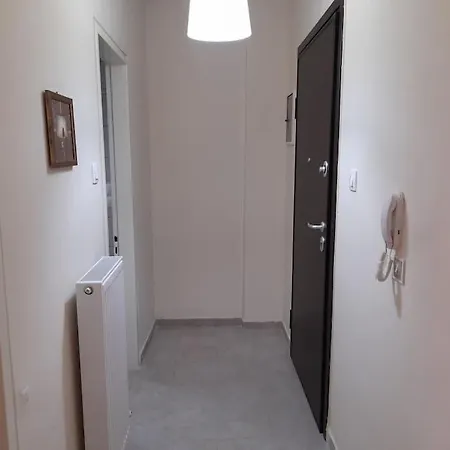 ήσυχο & άνετο στο κέντρο λάρισας Apartament *