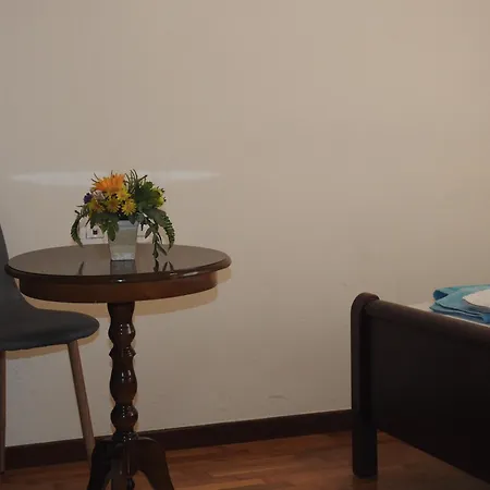 شقة ήσυχο & άνετο στο κέντρο λάρισας لاريسا