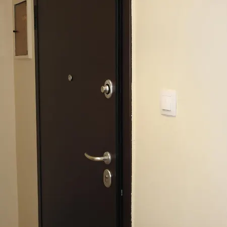 Apartamento ήσυχο & άνετο στο κέντρο λάρισας *