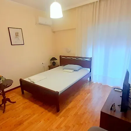 ήσυχο & άνετο στο κέντρο λάρισας Apartman