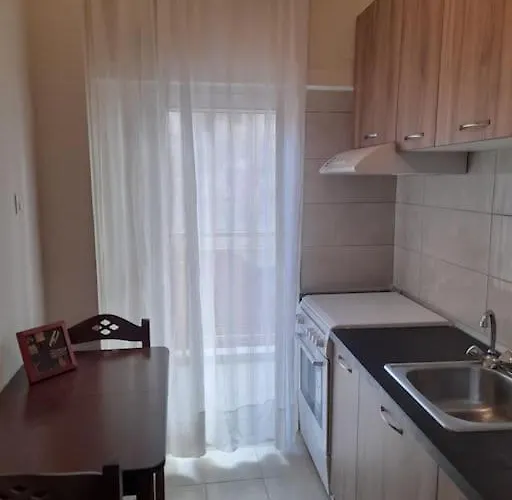 شقة ήσυχο & άνετο στο κέντρο λάρισας