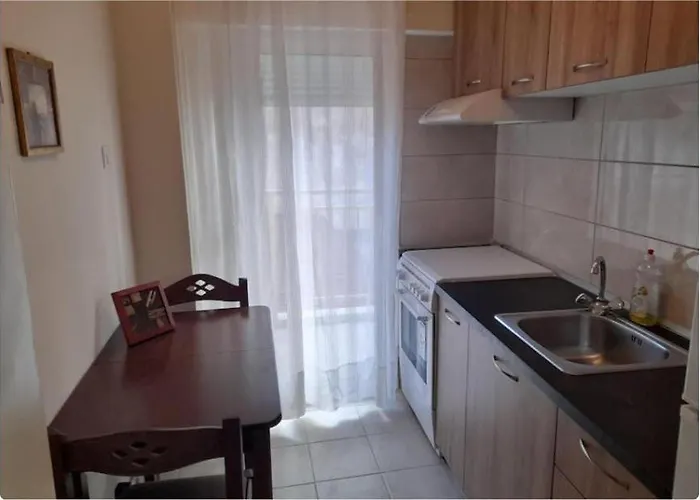 شقة ήσυχο & άνετο στο κέντρο λάρισας